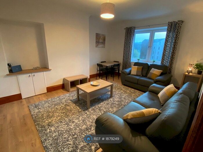3 Bedroom Flat To Rent In South Anderson Drive, Aberdeen, AB10