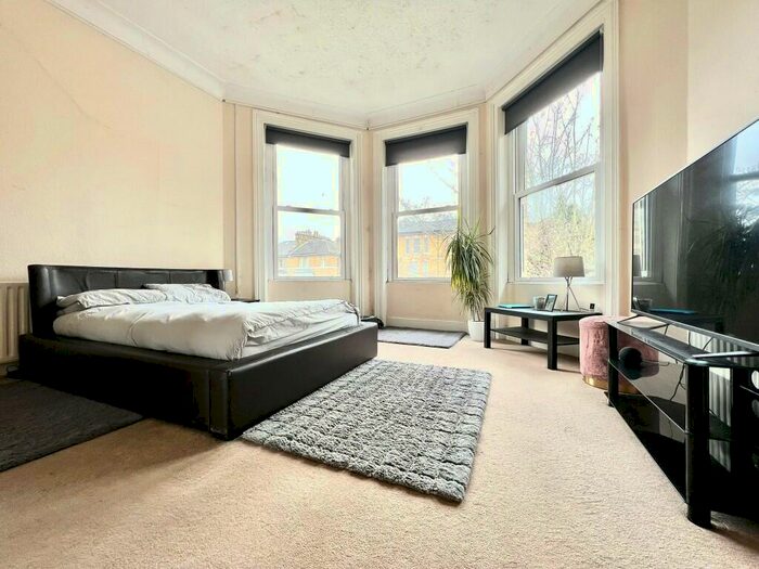 1 Bedroom Flat To Rent In Anerley Park, London, SE20