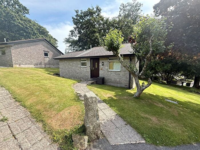 2 Bedroom Bungalow For Sale In Trenython Manor, Par, PL24