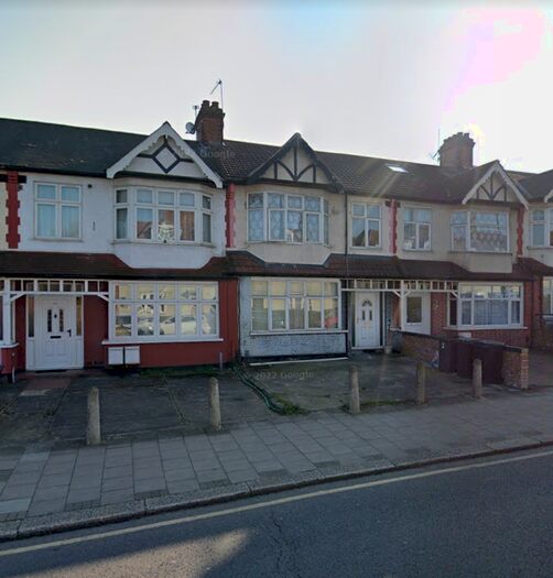 3 Bedroom Flat To Rent In Lordship Lane, London, N17