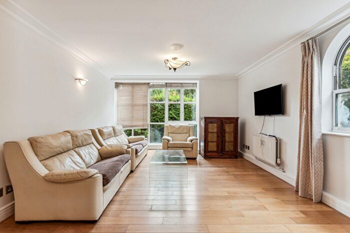 2 Bedroom Flat To Rent In Keble Place, Barnes, SW13