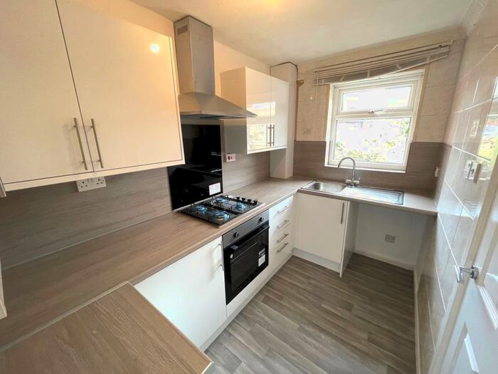2 Bedroom Terraced House To Rent In Fairbrook Drive, Salford, M6