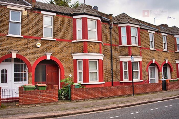 3 Bedroom Terraced House To Rent In Eve Road, West Ham, Stratford, London, E15