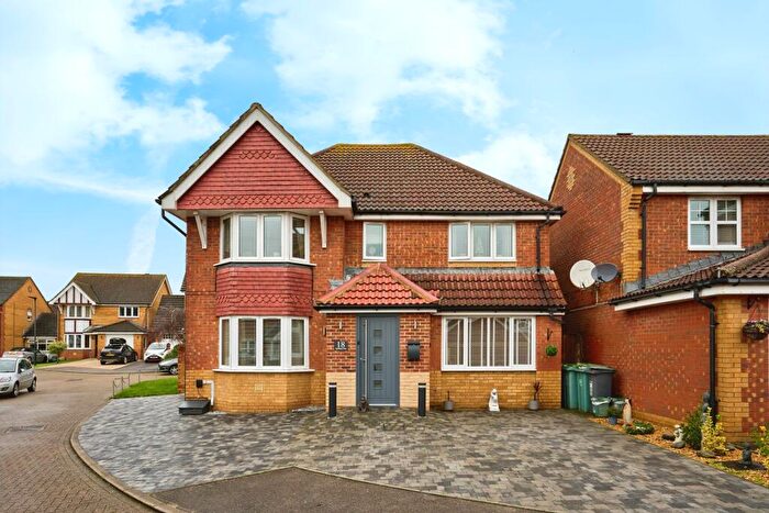 5 Bedroom Detached House For Sale In Spindleberry Close, Newport, Isle Of Wight, PO30