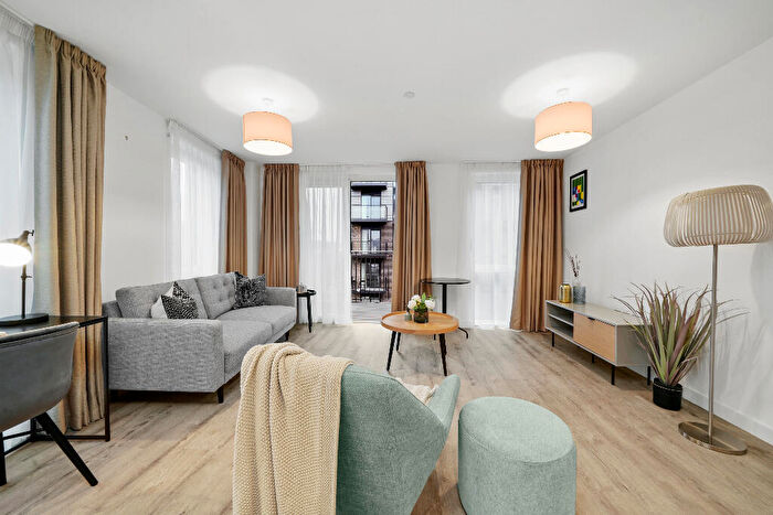 1 Bedroom Apartment To Rent In Hearth, M5
