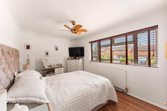 3 Bedroom Terraced House For Sale In Ripon Close, Northolt, UB5