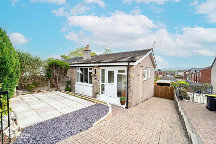 2 Bedroom Bungalow For Sale In Kingsway, Heysham, Morecambe, LA3