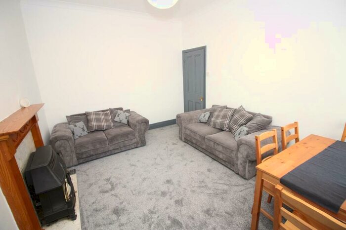 2 Bedroom Flat To Rent In Tavistock Road, Jesmond, Newcastle Upon Tyne, NE2