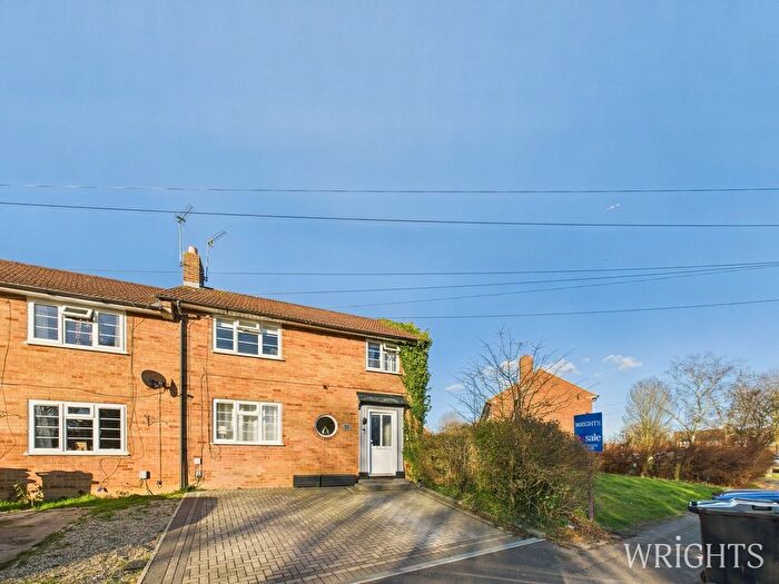 3 Bedroom Terraced House For Sale In Hall Grove, Welwyn Garden City, AL7