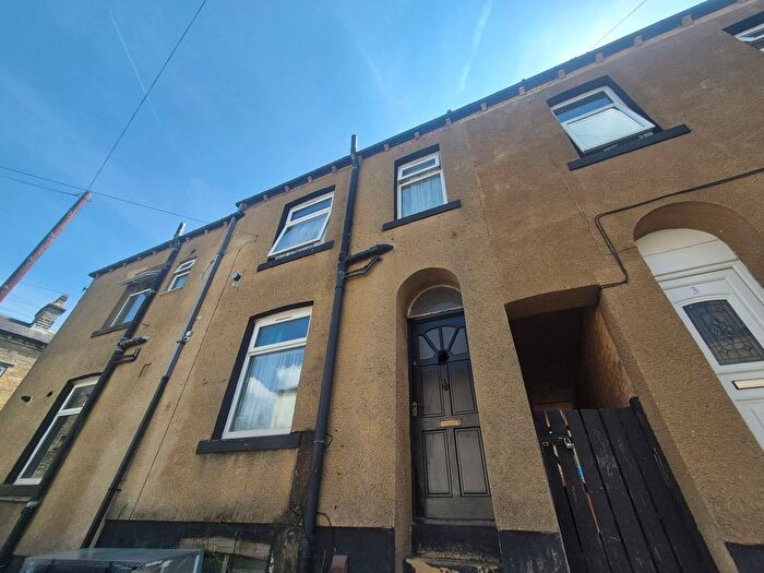 2 Bedroom Terraced House To Rent In Alfred Street, Halifax, HX1
