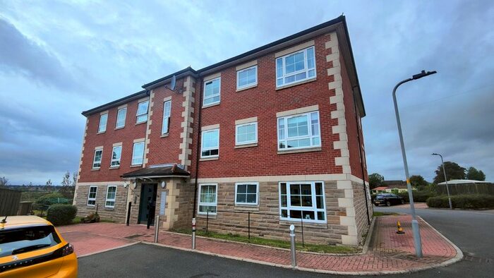 2 Bedroom Flat To Rent In Waterside, Fairburn, Knottingley, North Yorkshire, WF11