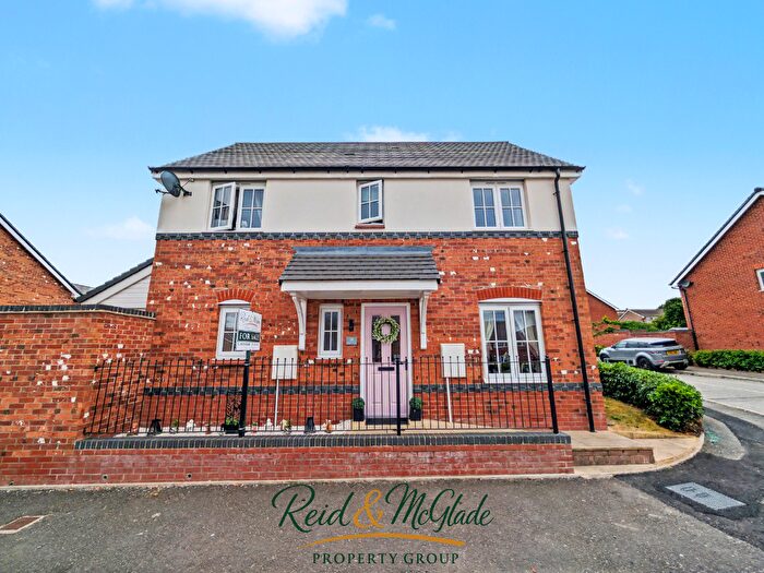3 Bedroom Detached House For Sale In Ffordd Madog, Oakenholt, Flint, CH6
