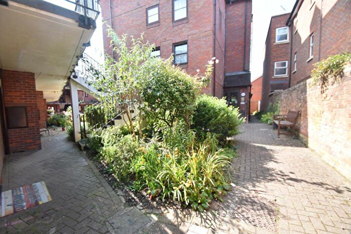 2 Bedroom Apartment For Sale In Town Bridge Court, Chesham, Buckinghamshire, HP5