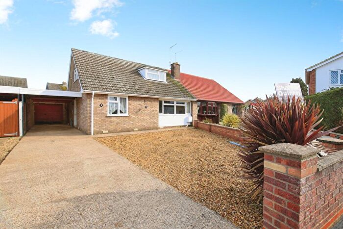 3 Bedroom Semi-Detached Bungalow For Sale In Pingle Close, Whittlesey, Peterborough, PE7