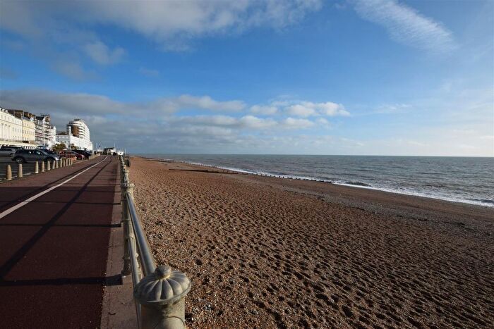 2 Bedroom Flat To Rent In Marina, St. Leonards-On-Sea, TN38