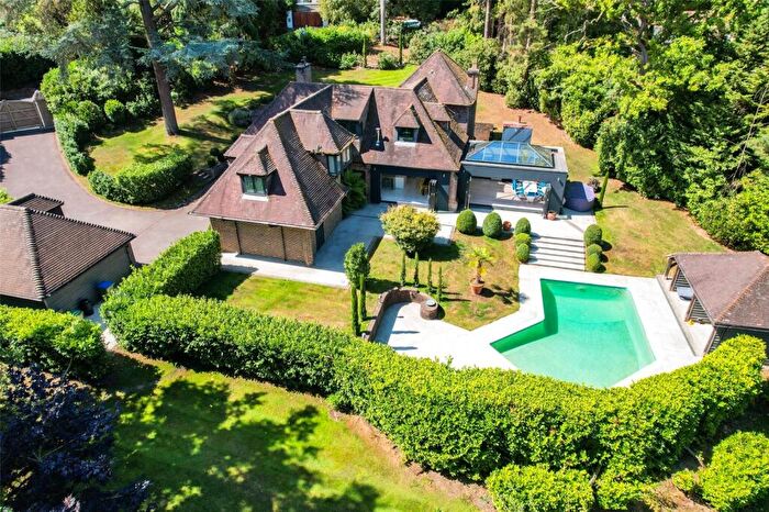 5 Bedroom Detached House For Sale In Yaffle Road, St George's Hill, KT13