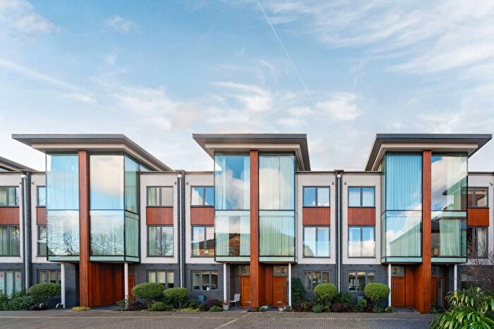 4 Bedroom Property To Rent In Page Mews, Battersea, London, SW11