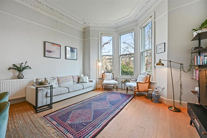 2 Bedroom Flat For Sale In Sinclair Road, London, W14
