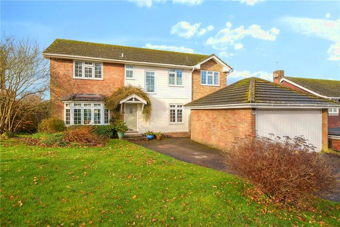 4 Bedroom Detached House For Sale In St. Michaels Close, North Waltham, Basingstoke, Hampshire, RG25