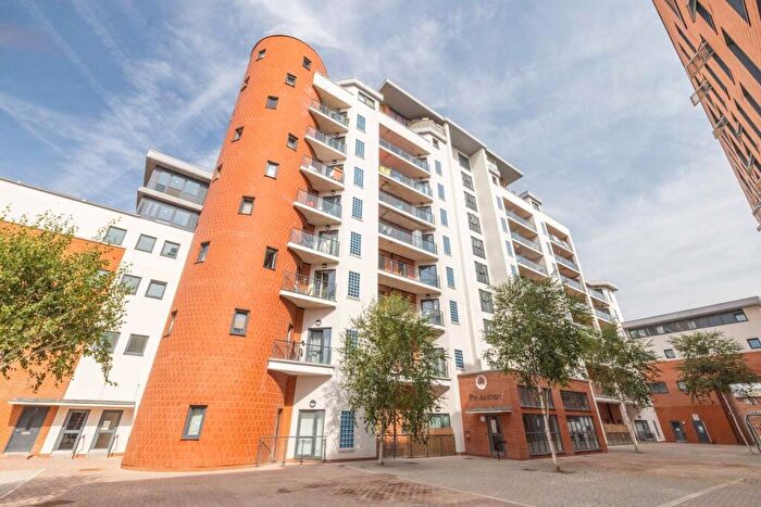 2 Bedroom Apartment For Sale In Grays Place, Slough, SL2