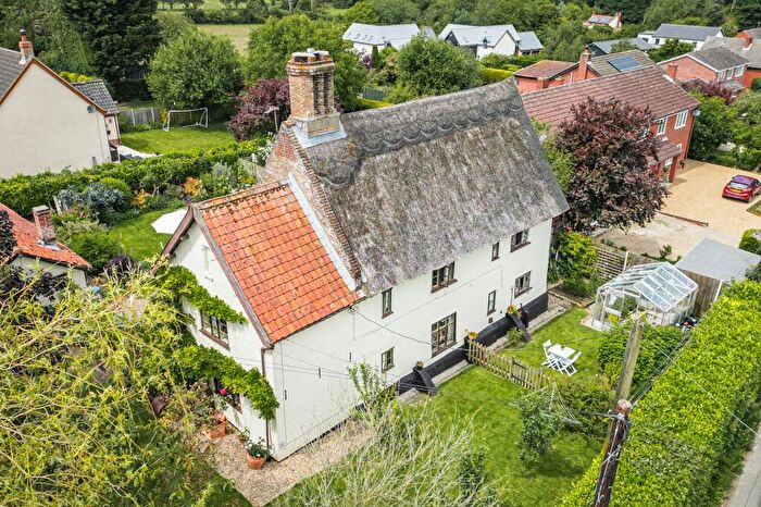4 Bedroom Detached House For Sale In Period Home With A Stunning Cottage Garden In Wicklewood, NR18