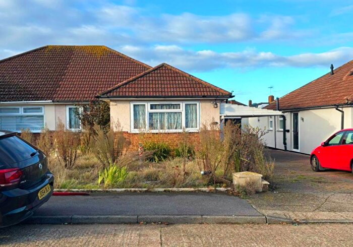 2 Bedroom Semi-Detached House For Sale In Sundridge Close, Dartford, Kent, DA1