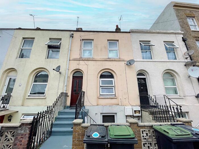 1 Bedroom Apartment To Rent In Edwin Street, Gravesend, Kent, DA12