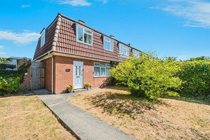 3 Bedroom Semi-Detached House For Sale In Gipsy Patch Lane, Little Stoke, Bristol, BS34