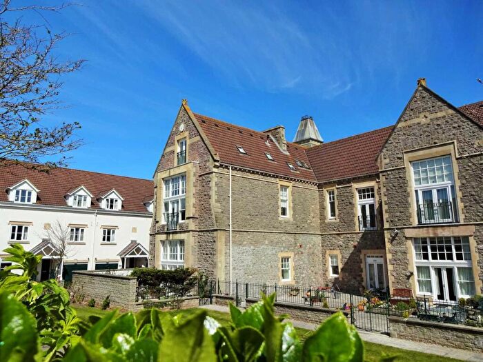 2 Bedroom Flat To Rent In Royal Court, Uphill Road North, BS23