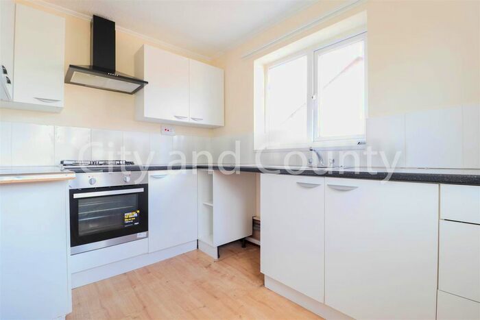 2 Bedroom Flat To Rent In Star Mews, Eastfield, Peterborough, PE1
