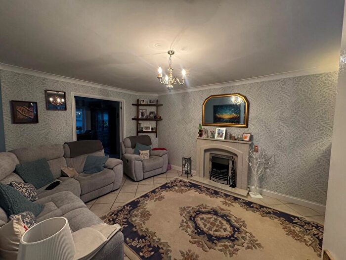 4 Bedroom Detached House For Sale In Phoenix Drive, Wateringbury, Maidstone, ME18