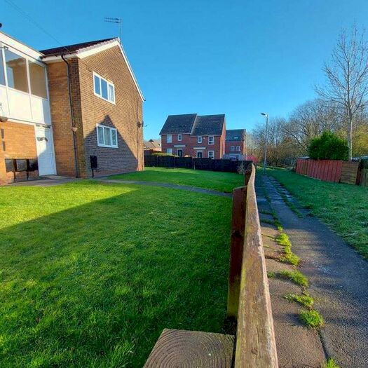 2 Bedroom Property To Rent In Kingsbridge Avenue, Hyde, SK14