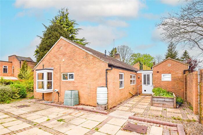 3 Bedroom Detached Bungalow For Sale In Downlands Road, Devizes, Wiltshire, SN10