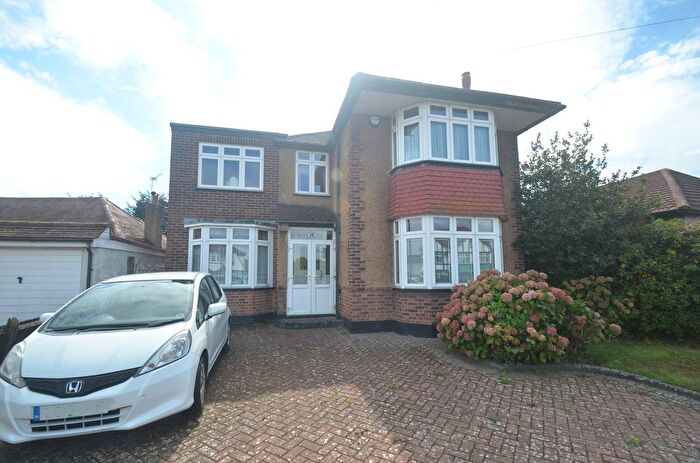 5 Bedroom Detached House For Sale In Woodmere Avenue, Shirley, Croydon, CR0