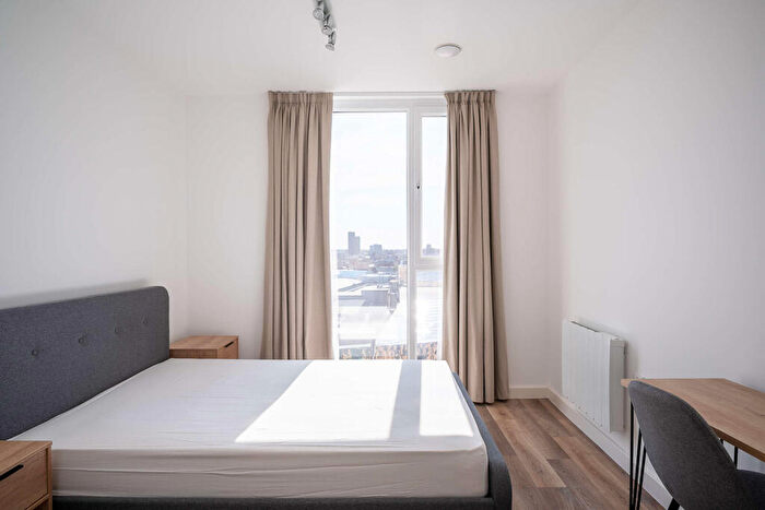 1 Bedroom Flat To Rent In The Wullcomb, Highcross Street, Leicester, LE1