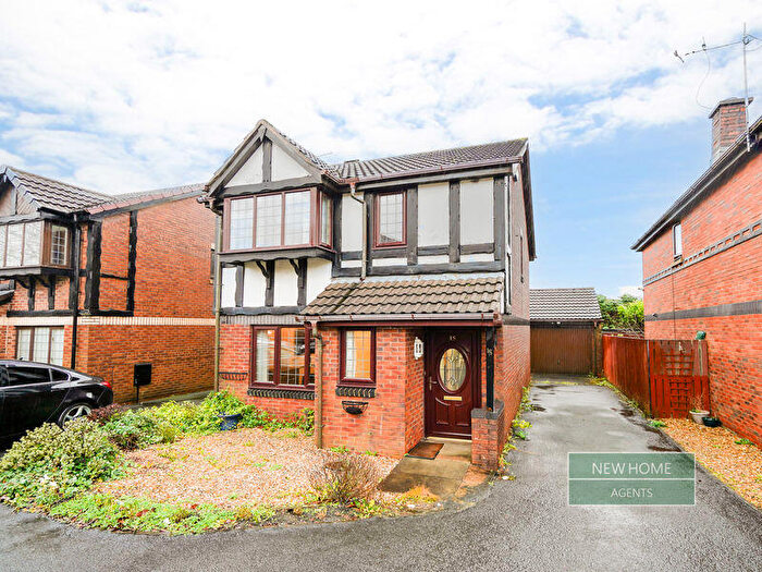 3 Bedroom Detached House For Sale In Blenheim Close, Blackburn, BB1