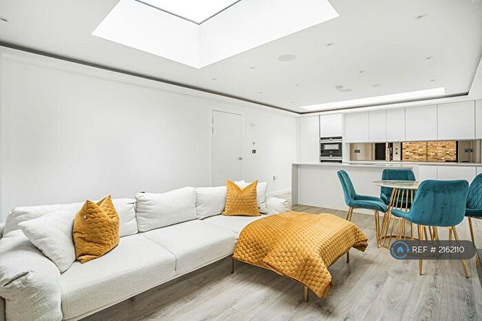 2 Bedroom Detached House To Rent In Ufton Road, London, N1