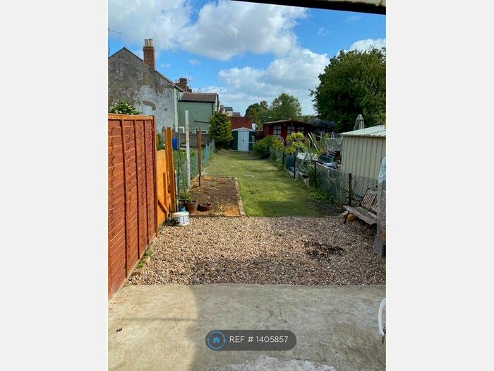 2 Bedroom Terraced House To Rent In Jeffery Street, Gillingham, ME7