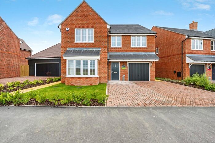 5 Bedroom Detached House For Sale In Kimblewick Road, Great Kimble, Aylesbury, HP17