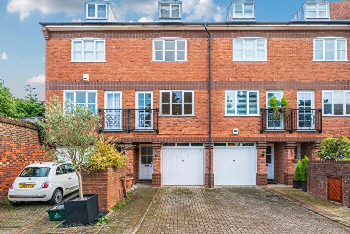 3 Bedroom Terraced House To Rent In Bowes Lyon Mews, St. Albans, AL3