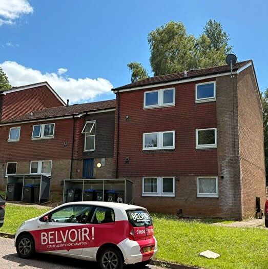 2 Bedroom Flat To Rent In Brackenfield Square, Southfields, Northampton, NN3