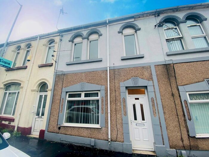 3 Bedroom Property To Rent In Martin Street, Morriston, Swansea, SA6
