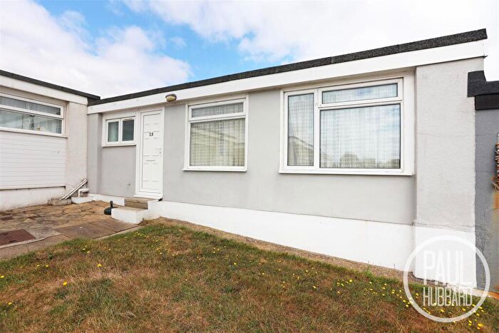 3 Bedroom Chalet For Sale In Seaview Chalet Park, Green Lane, Kessingland, NR33