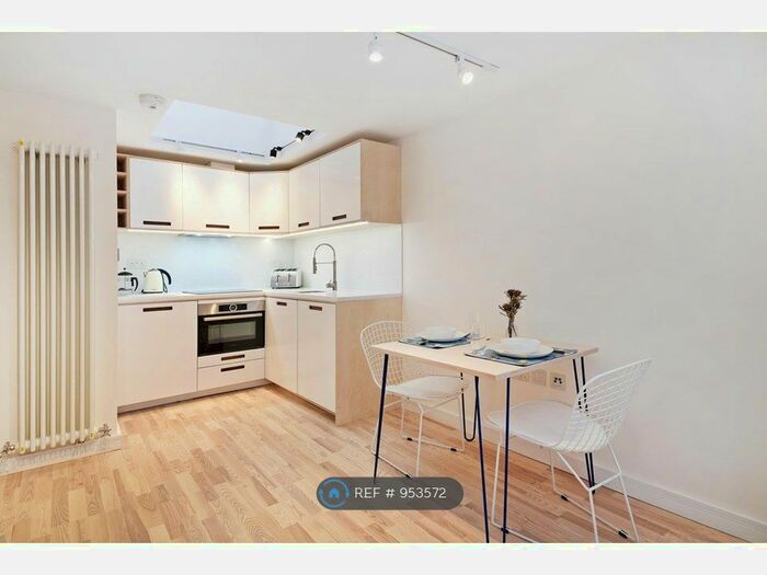 Studio To Rent In Queens Road, London SE15