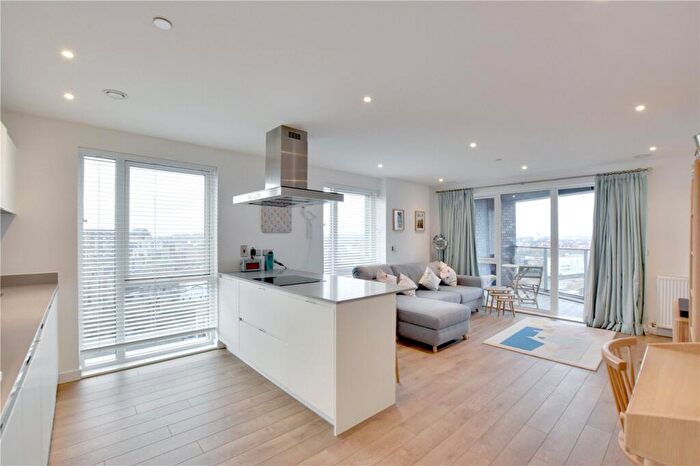 1 Bedroom Apartment For Sale In Bowspirit Apartments, Creekside, Deptford, London, SE8