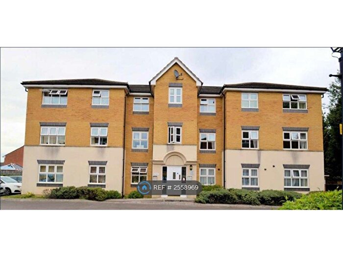 1 Bedroom Flat To Rent In Martingdale Chase, Newbury, RG14