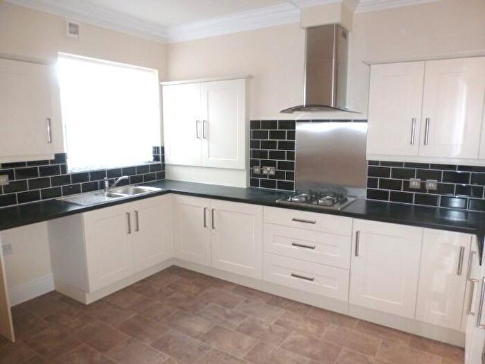 2 Bedroom Apartment To Rent In Holderness Road, Hull, HU8