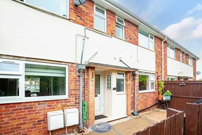 2 Bedroom Flat For Sale In York Place, Shireoaks, Worksop, S81