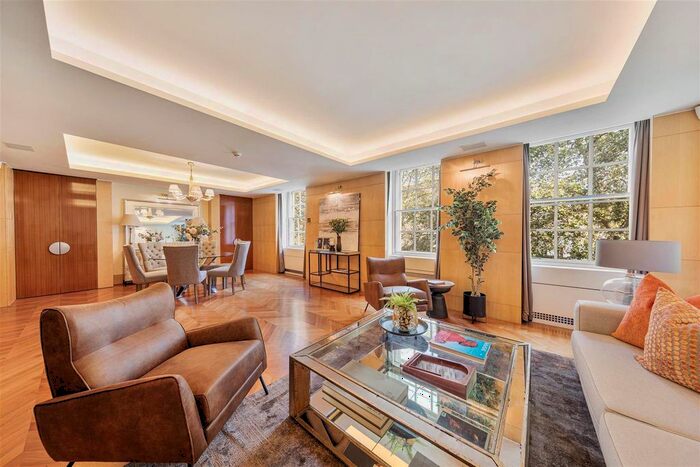 3 Bedroom Flat To Rent In Lowndes Square, London, SW1X