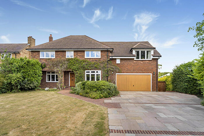 5 Bedroom Detached House For Sale In Castle Hill, Berkhamsted, Hertfordshire, HP4